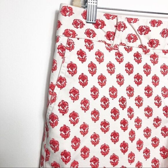 LOFT Blossom Riviera Shorts With 6" Inseam - Picture 3 of 7